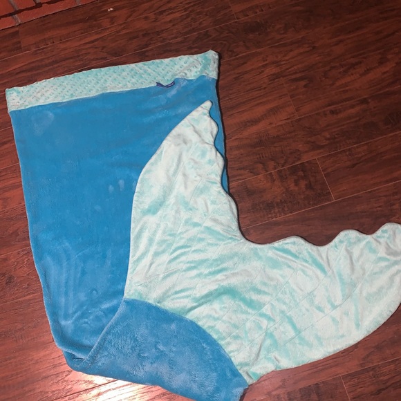 BlankieTails mermaid tail blanket blue and seafoam - Picture 3 of 6
